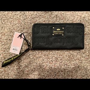 Juicy couture wristlet